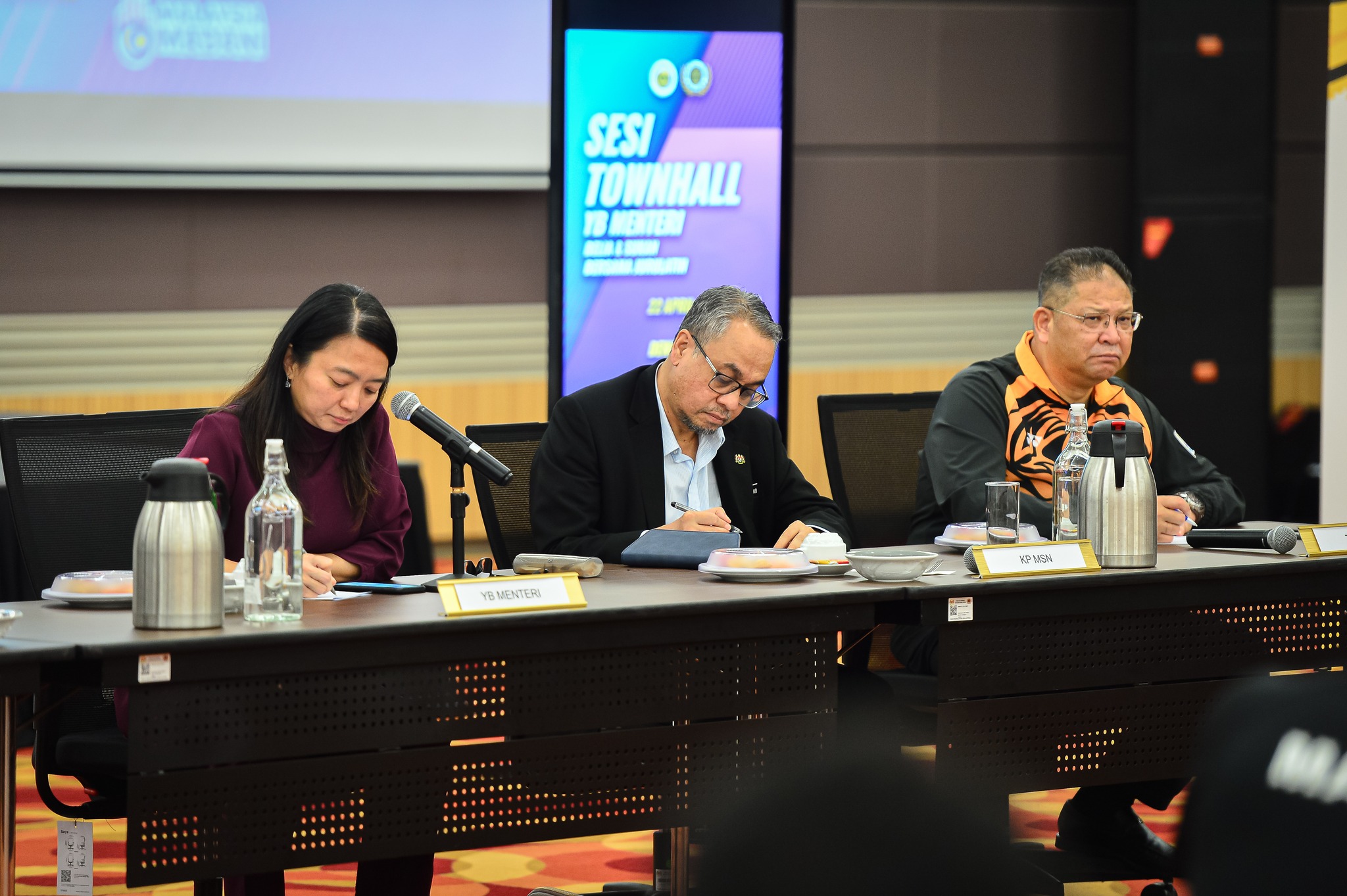 SESI TOWNHALL YB MENTERI BELIA DAN SUKAN BERSAMA JURULATIH