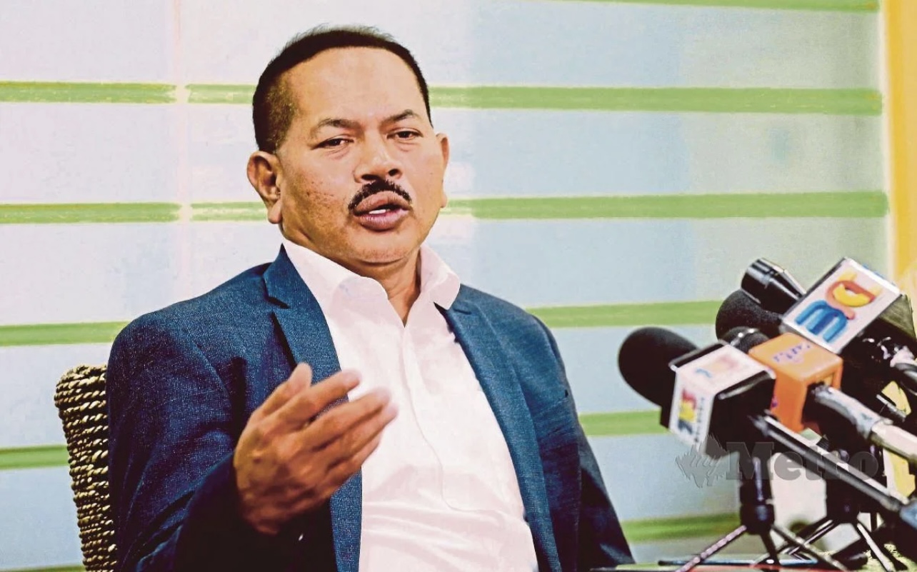 Azmi tanding kerusi Timbalan Presiden MOM