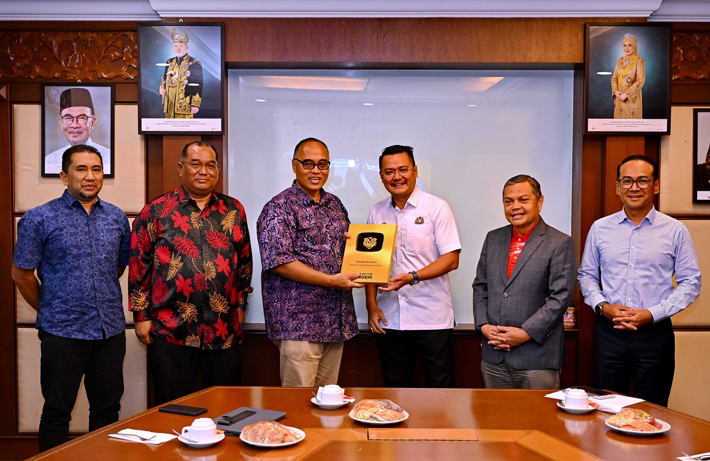 KUNJUNG HORMAT EXCO BELIA DAN SUKAN NEGERI JOHOR KE MSN Majlis Sukan Negara Malaysia | Majlis Sukan Negara Malaysia