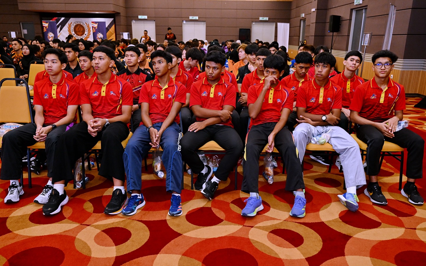 SESI PERKONGSIAN NETSAFE BERSAMA ATLET MENGENAI ANCAMAN DAN GANGGUAN DALAM TALIAN TERHADAP KESIHATAN MENTAL DAN KESEJAHTERAAN ATLET Majlis Sukan Negara Malaysia | Majlis Sukan Negara Malaysia